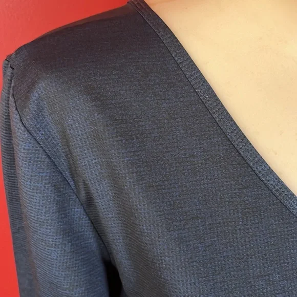 BNWOT Gorgeous Zyia active navy/black long sleeve top - Picture 2 of 12